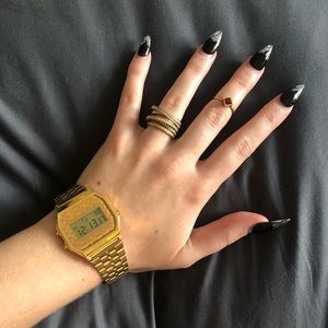 SOLD Men’s Gold Casio watch